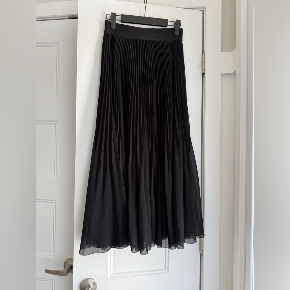 Wilfred Black Pleated Midi Skirt